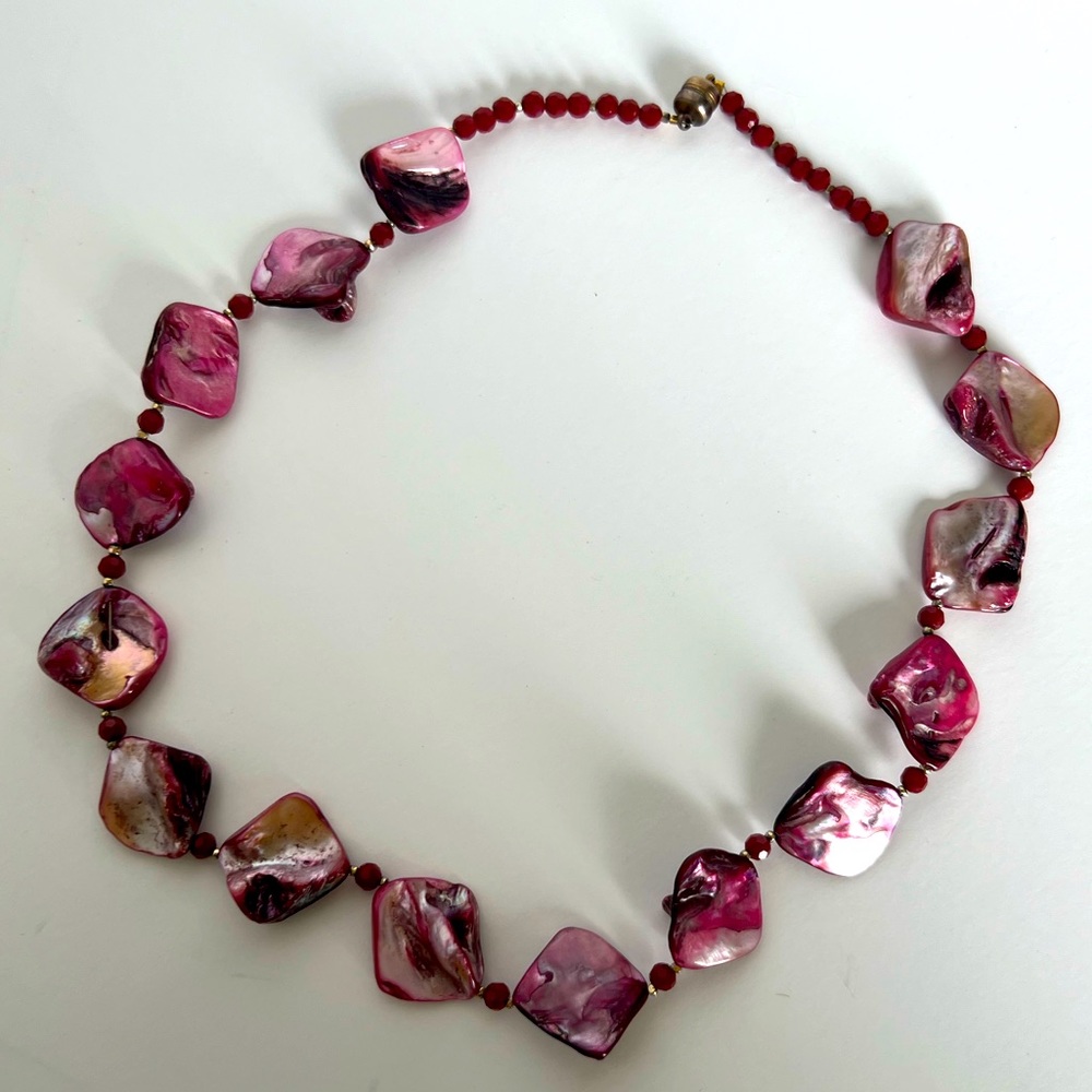 Vintage handcrafted mother of pearl necklace